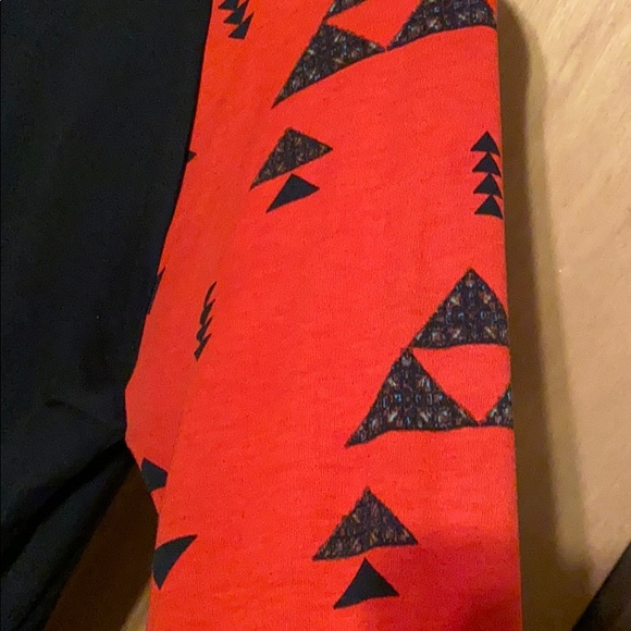 LuLaRoe Randy Tee - Picture 2 of 5